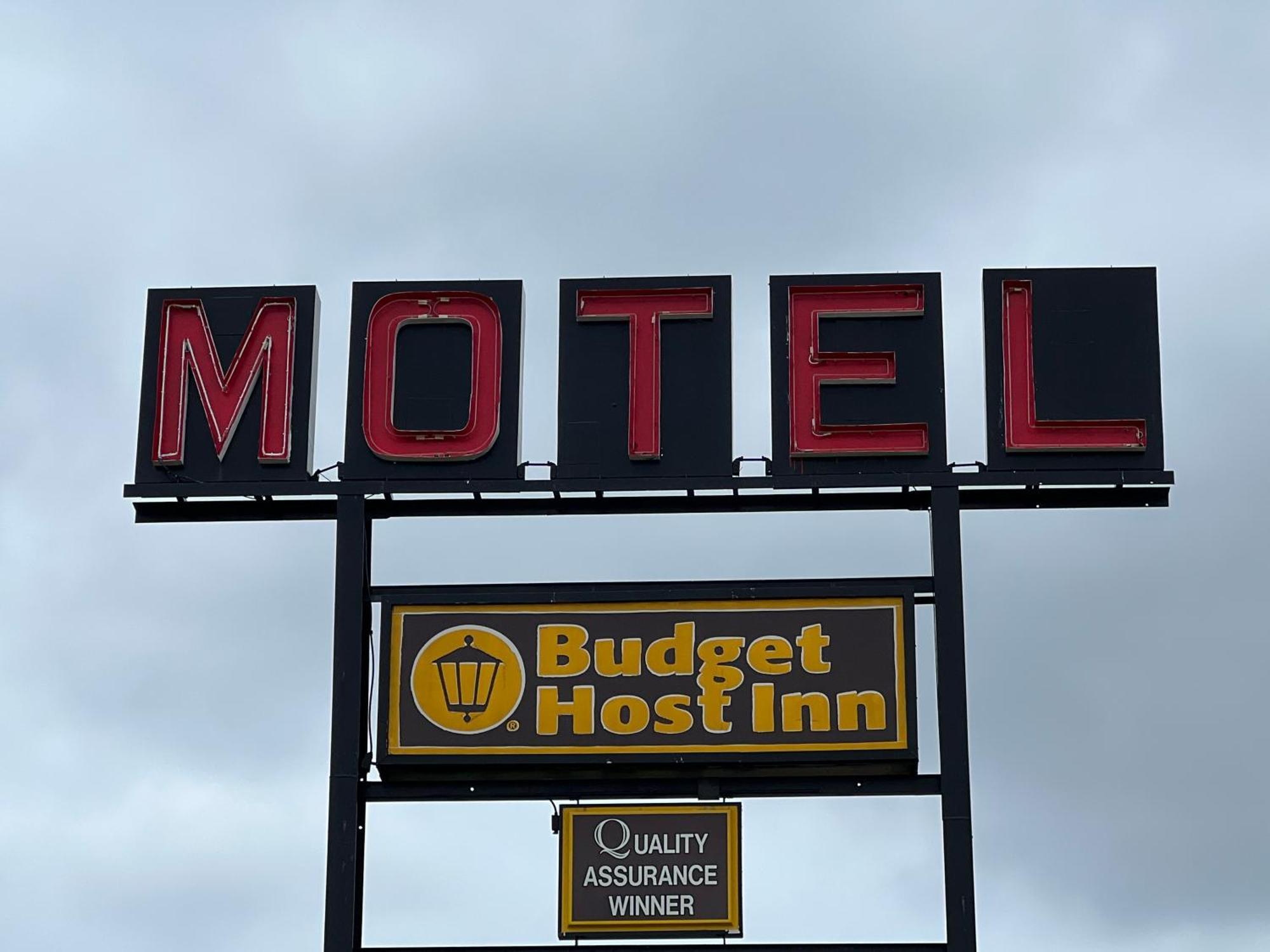 Budget Host Inn - Emporia Eksteriør billede